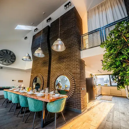 Apartment 5br+2bath Old Town Loft Luxe Brickhouse, A/c Prague