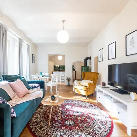 Apartment Days - Lavish In The Heart Of Prague's Old Town Prague