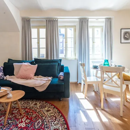Days - Lavish In The Heart Of Prague's Old Town Prague