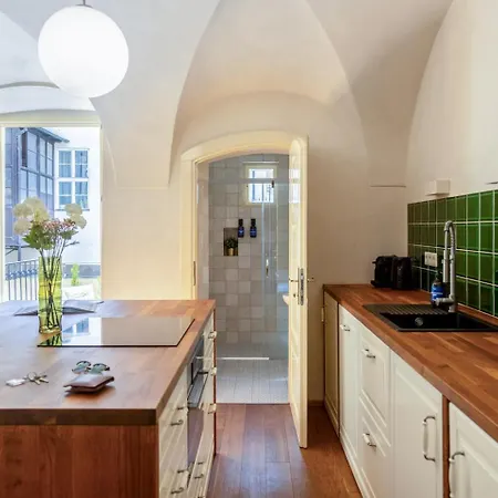 Apartment Days - Lavish In The Heart Of Prague's Old Town Prague