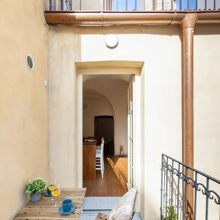 Days - Lavish In The Heart Of Prague's Old Town *