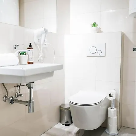 Apartment Cavallo Deluxe Xl Balcony City Center Prague