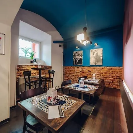 Cavallo Deluxe Xl Balcony City Center Apartment