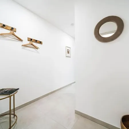 Cavallo Deluxe Xl Balcony City Center Apartment *
