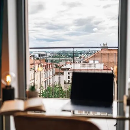 Cavallo Romantic Rooftop L Studio City Center Balcony Apartment Prague
