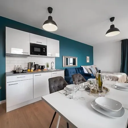 Cavallo Romantic Rooftop L Studio City Center Balcony * Prague