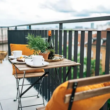 Cavallo Romantic Rooftop L Studio City Center Balcony Prague