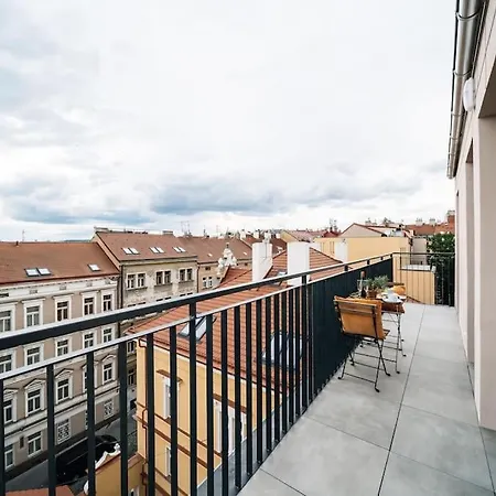 Cavallo Romantic Rooftop L Studio City Center Balcony * Prague