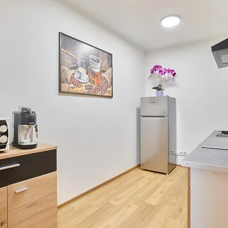 Sun & Moon Apartment *