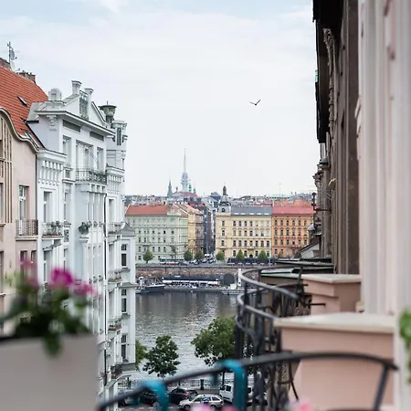 With Private Balcony In Smichov By Days Apartment *