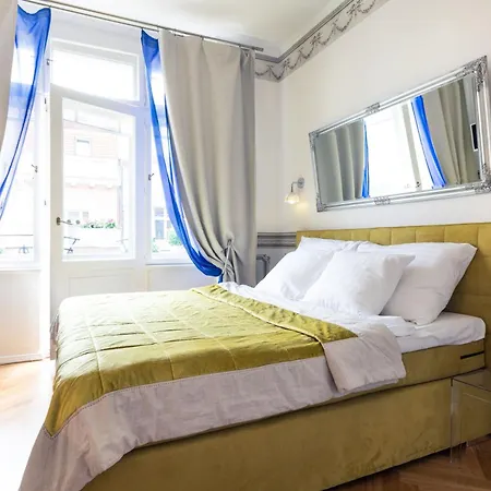 Apartment With Private Balcony In Smichov By Days
