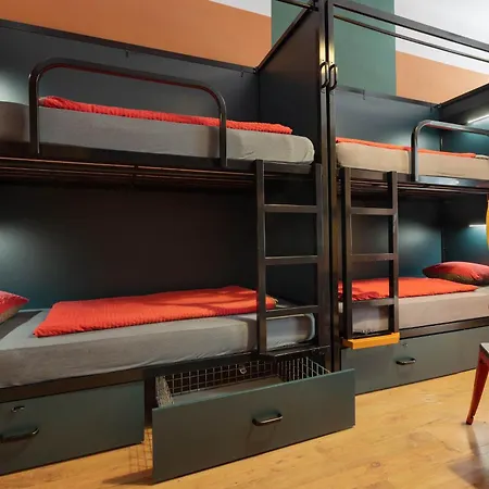 Hostel Elf Praag