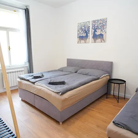 Apartment Stunning In Historical Center