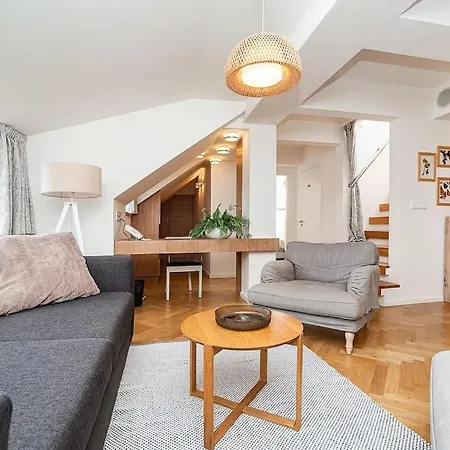 Magic With Terrace Apartment