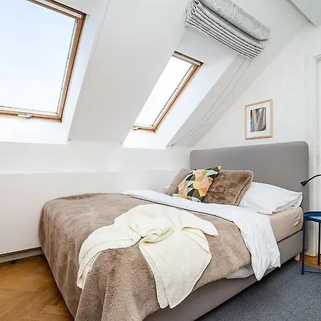 Magic With Terrace Apartment