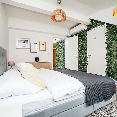 Magic With Terrace Apartment Prague