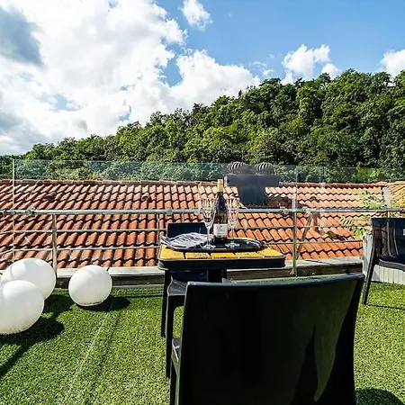 Magic With Terrace Apartment Prague