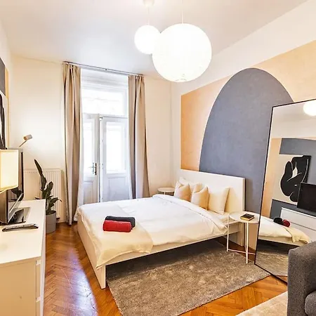 Unique Stylish - L3 Apartment Prague