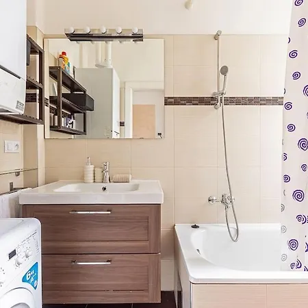 Unique Stylish - L3 Apartment *