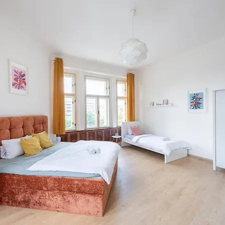 Apartmanhotel Tesnov Prága