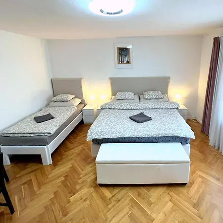 At The Blue Lion & Parking Assistance * Prague
