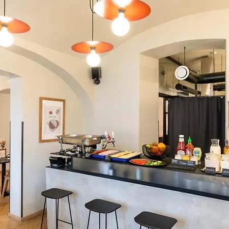 Sir Toby's Midtown Hostel Prague
