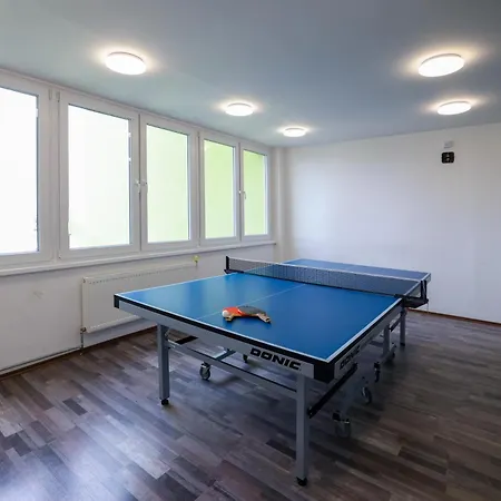 Hostal Eislerova Kolej Jarov *