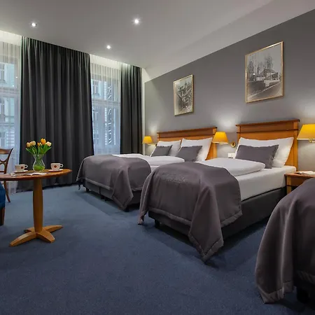 Otel Season Prag