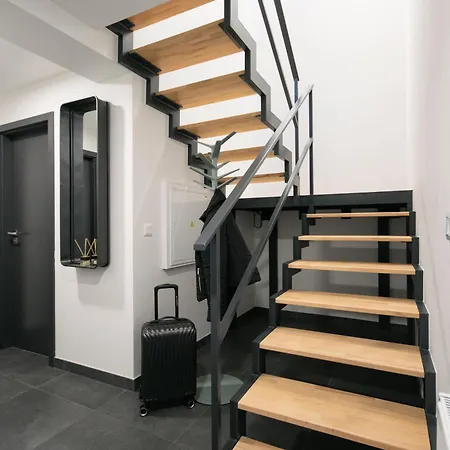 Coru House