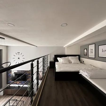 Apartment Grand Viceroy - Gothic Tower View *