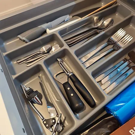 Apartment Gold