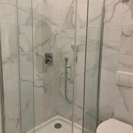 Apartment Romance In The Old Town