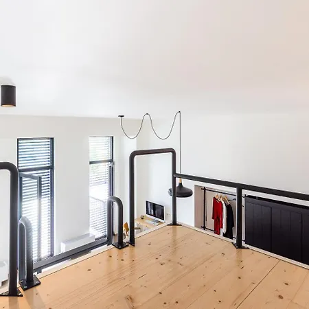 New Loft Near The Centre *
