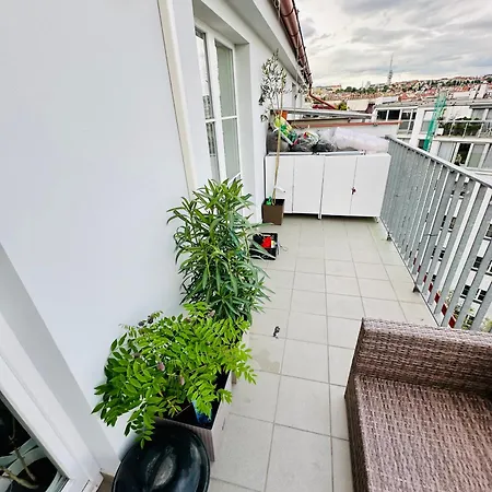 Rooftop Apartment *