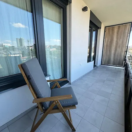 Dum Na Vinice Apartment