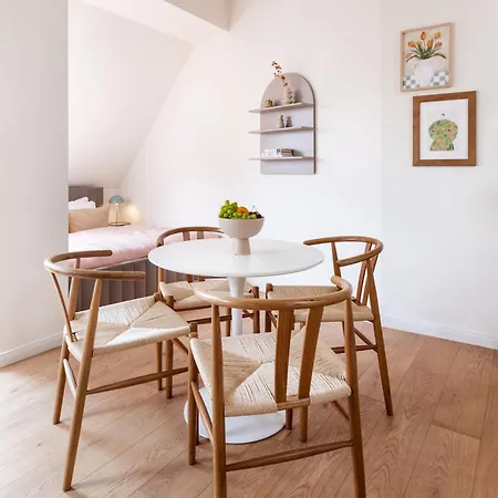 Turnkey I Antonin Dvorak Apartment *