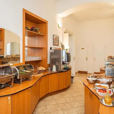 Centre Szálloda 3*