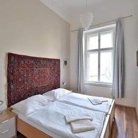 13 Single Beds In Centrum