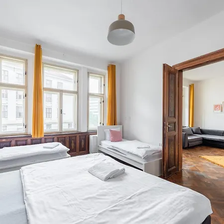 Tesnov Apartmanhotel