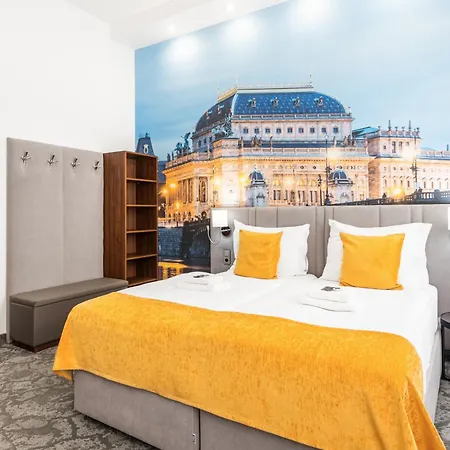 A1 Royal Plaza Hotel 3*