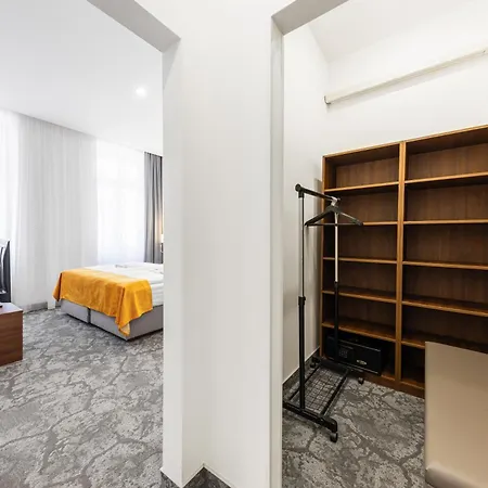 A1 Royal Plaza Hotel 3*