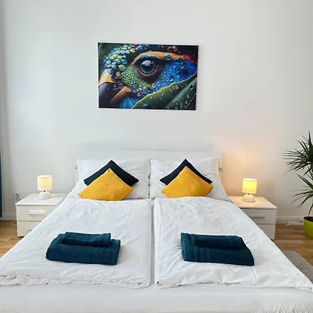 Nice 1 Studio In The Center Of Apartment *