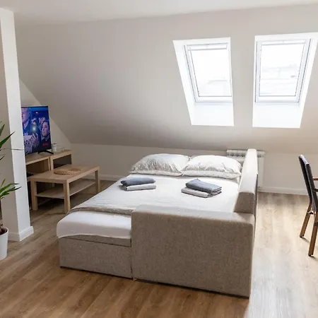 Anjelsky 95m Apartment