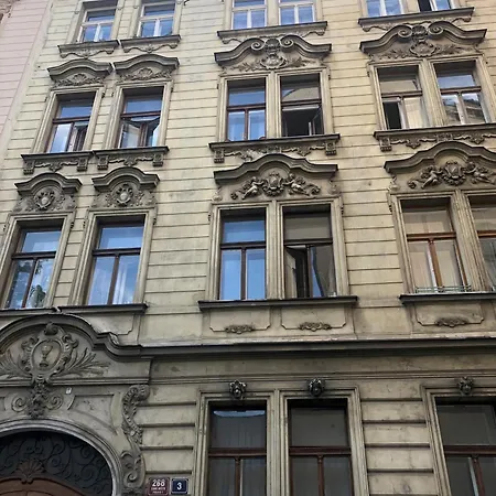 Homestay Bedroom In The Heart Of The Centre Of The