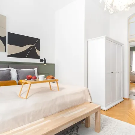 Stru House By Days - Luxurious Next To National Theatre * Prag