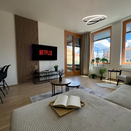 Apartament Riverside - Free Parking Praga