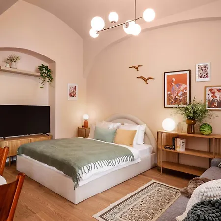 Turnkey I Antonin Dvorak Apartment Prague