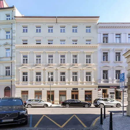 Days - Luxury In The Old Town Appartamento Praga