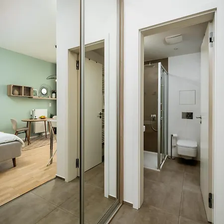 Апартаменты Days - Premium W Stunning Terraces - Easy Access *