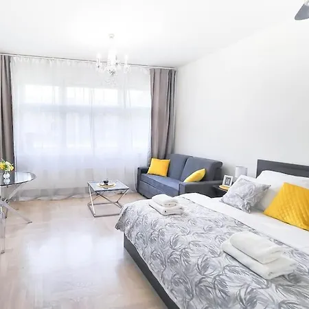 Apartment New Exclusive With Ac Nearby Metro Prague